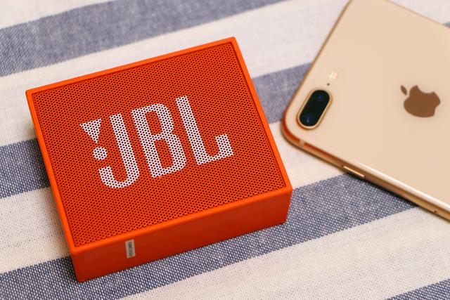 JBL Go 蓝牙小音箱，这块砖头是个什么名堂