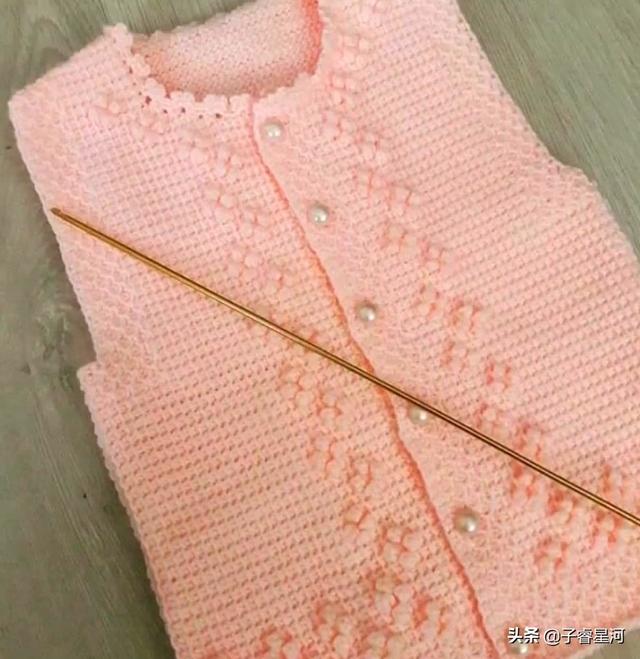 超级宝妈▲多款适合春季穿的幼儿开衫、背心，漂亮又可爱，快来织一件吧