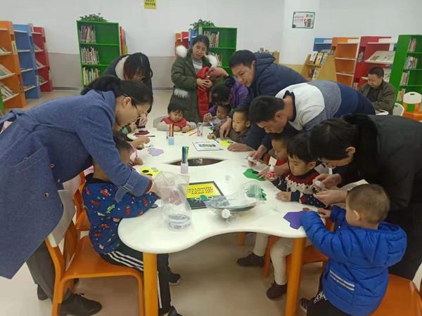 超级宝妈▲东营市图书馆举办第二十期“悦读宝贝”绘本故事活动