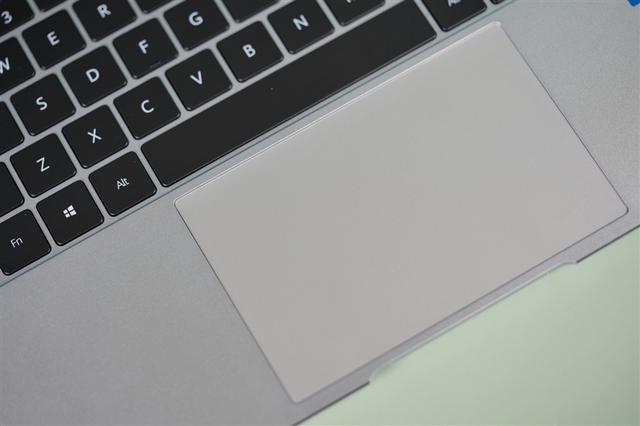 效率翻3倍的智慧体验！华为MateBook X Pro 2021款评测：养眼3K屏+精致机身