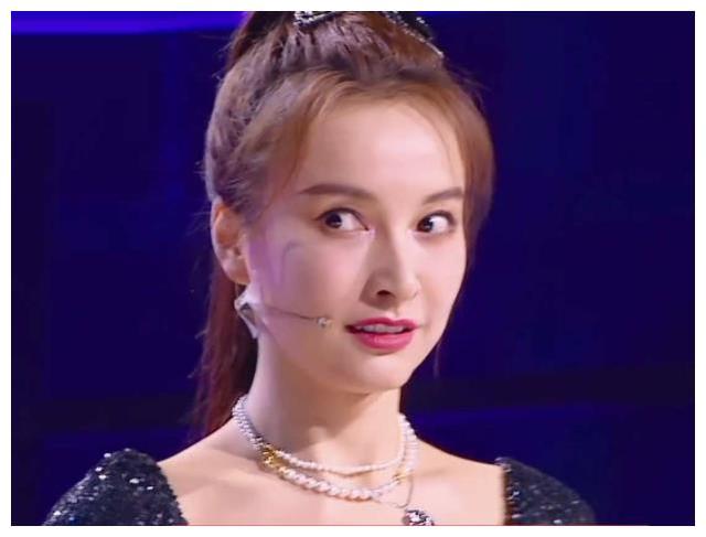 吃橘子的丸子|《浪姐》吴昕作为压轴出场，一个细节毁一切，网友：难怪火不了