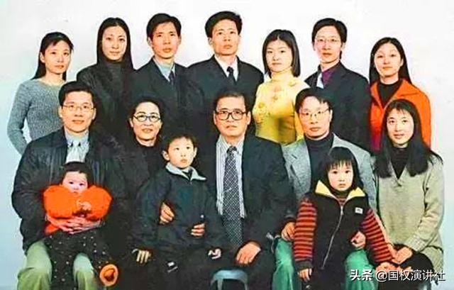 【记忆的窗】6娃5博士1硕士,我的事业是父亲,全职妈妈,你的事业又是什么呢