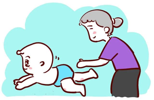 为啥孩子总吵着要奶奶，跟妈妈不亲？宝宝最亲的是这两类人