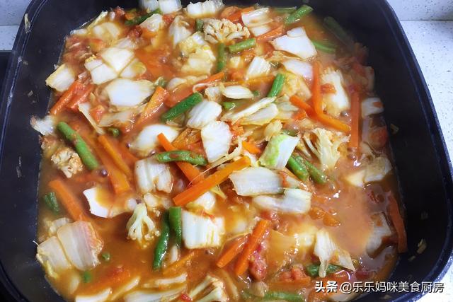 冬至前后，常吃此菜，不用放肉也很香，冷天烩一锅，暖和下饭