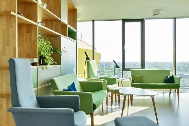 丹麦奥雷斯塔德护理之家：咖啡厅、景观房，老人住养老院是享受