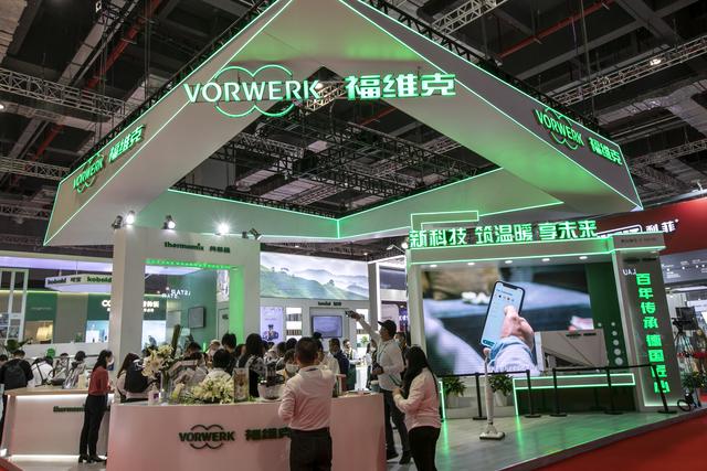 博会|进博会给境外展商带来什么？连续参展三届的“元老们”有话说