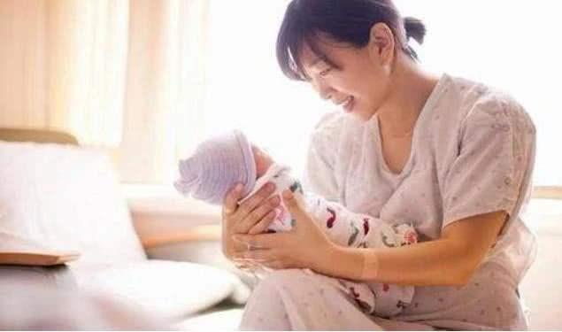 超级宝妈▲“不想让人随便抱我的孩子”，这位母亲做法很机智，你也可以学习