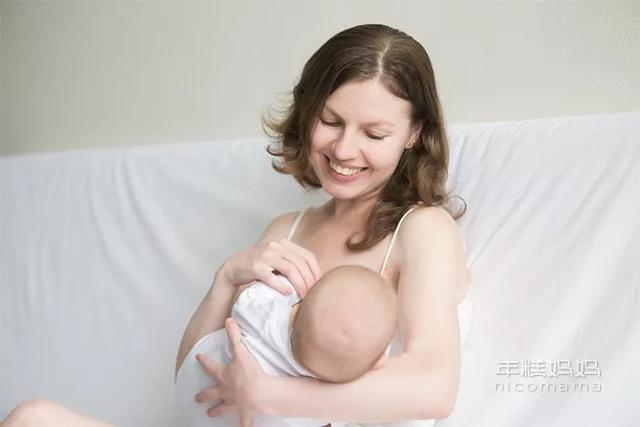 #你的育儿经#喂奶时被宝宝咬了是咋回事？该怎么处理？学学这几招吧