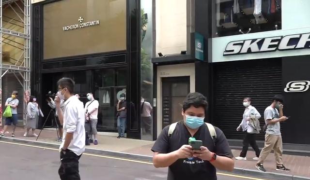 直击铜锣湾开卖实况！有人转手卖苹果12Pro即赚1101元