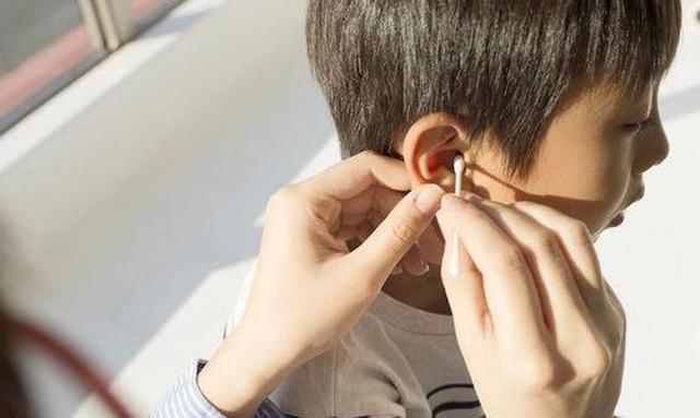 为啥有些新生儿耳边有“小孔”？医生不会主动说，家长心里要有数