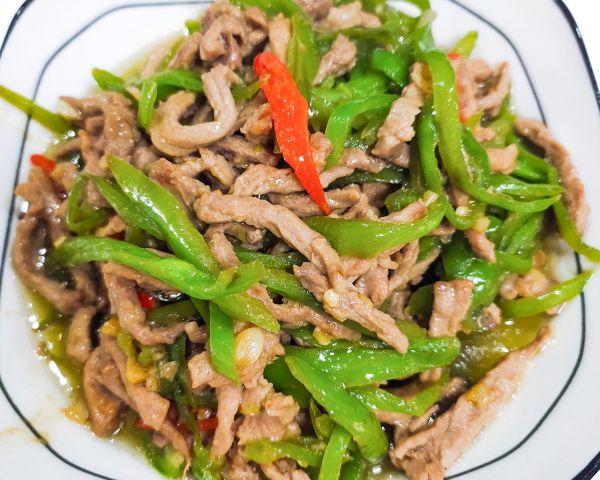 大人小孩都爱吃的青椒肉丝，学起来