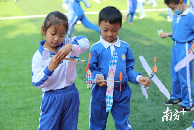 无人机“钢铁侠”、航模机…深圳市碧波小学举办首届科技节