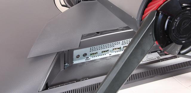 ROG：游戏装备，华硕称雄；4K电竞，谁与争锋