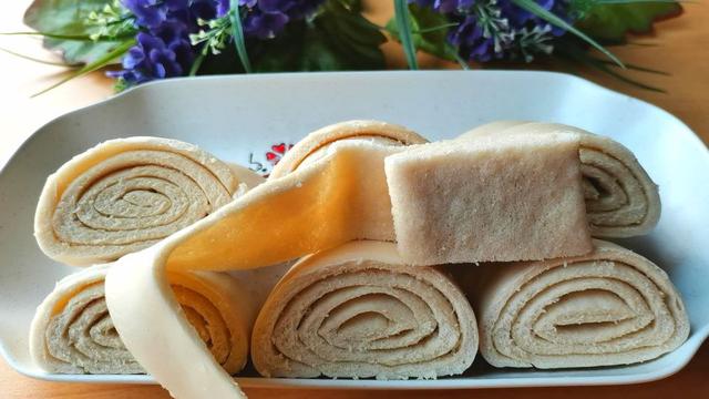 咸香松软，早餐配牛奶鸡蛋；晚餐配小菜和粥，简单好吃还不缺营养