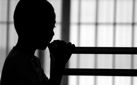 「超级宝妈」孩子的抑郁症都是父母逼出来的？如果出现这10个苗头，家长要注意