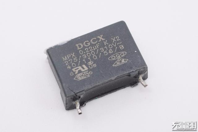 联想90W双C口氮化镓快充拆解，双口45W快充，内部设计爱了