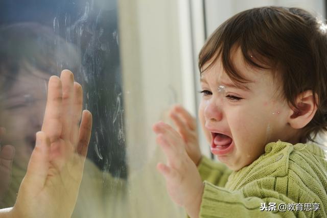 『超级宝妈』孩子想买玩具就耍赖，父母不应随便答应孩子的要求，不能一再忍让