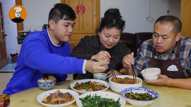 我家五花肉从不红烧，教你秘制做法，软烂不油腻，家里宴客全靠它