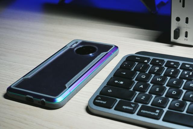 华为mate40发布之际，聊聊mate30半年使用感受和配件