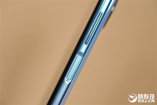 新一代1亿像素！Redmi Note 9 Pro湖光秋色开箱图赏