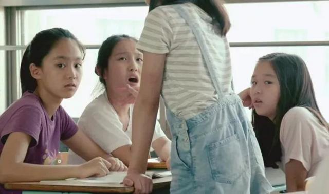超级宝妈▲孩子出现这3个征兆，可能在学习被同学孤立了，家长要及时补救