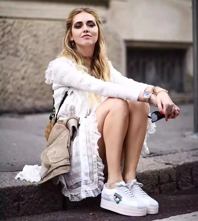 时尚探究社今夏穿裙子千万别配这四双鞋，简直丑哭啦