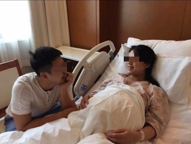 「超级宝妈」丈夫陪伴临产老婆,做法惹众多网友不满愤怒,网友:太过分了