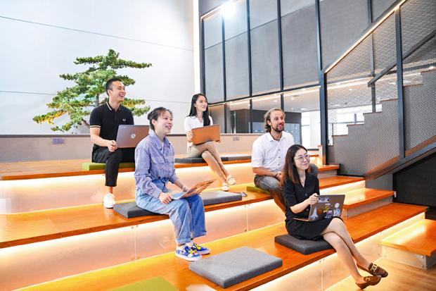 戴姆勒|全新戴姆勒中国研发技术中心迎来首批研发人员入驻