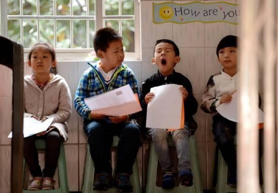 亲本佳人|不同年龄段的孩子睡多久为佳？并非越多越好，婴幼儿哄睡方法不同