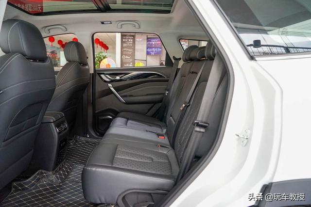 9万不到197马力，而且还是7座大空间！捷途X90实拍