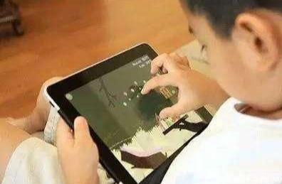 「你的育儿经」孩子需要“抱”，同时也要“持”，立定界限更利于孩子成长