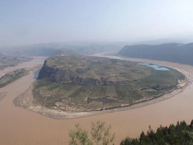 天下黄河第一湾:乾坤湾