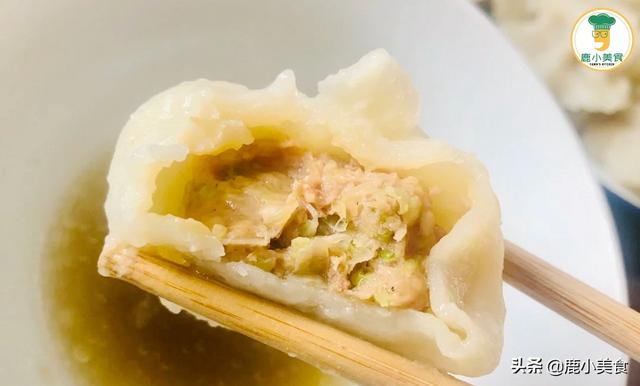 调白菜馅饺子老出水？调馅时偷偷加点“油”，锁水锁鲜，嫩出汁