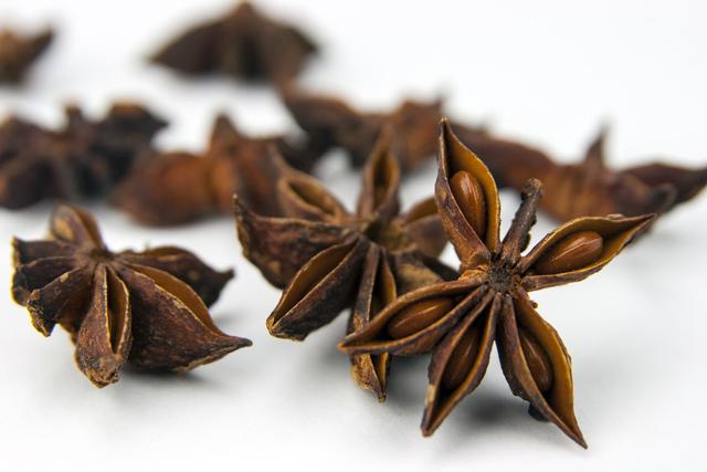 Sprinkling Star Anise Under the Bed is Amazing – Not Superstition, Early Awareness Yields Benefits