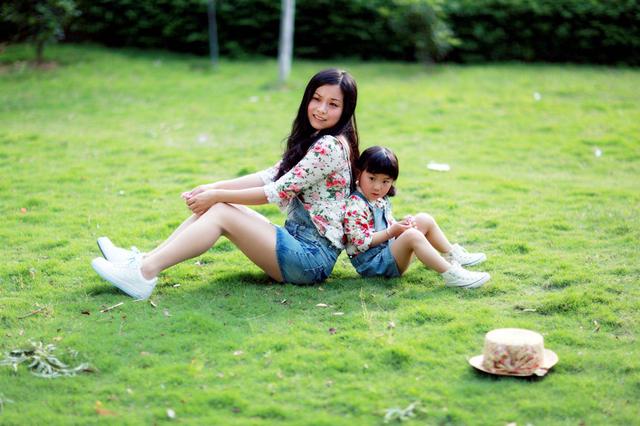 「超级宝妈」为什么宝宝刚出生就能认出亲妈？看完3个原因，感到很暖心