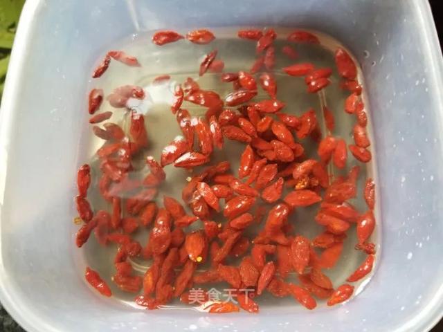 “三九补一冬，来年无病痛！”小寒养生宜温补防寒，调养免疫力