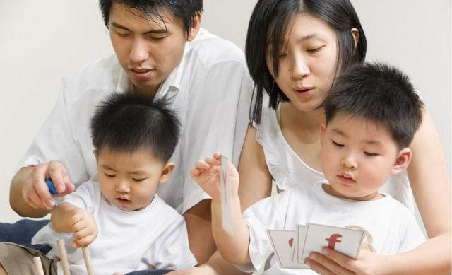 你的育儿经:妈妈一心想给大宝添个弟弟,谁知一口气迎来了5个,这可咋办?