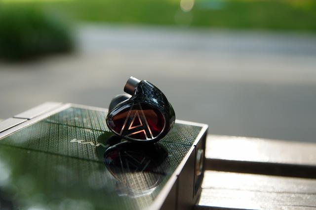 一斤重的便携播放器了解下 一篇关于KANN CUBE的碎碎念