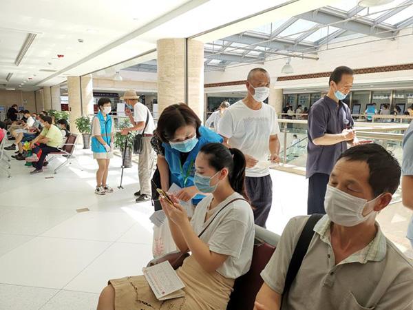 门诊|2020年上海公立医院门诊预约率超六成，同比提升近一倍