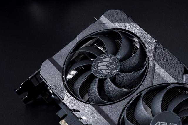 性能持平RTX 2080 Ti价格有惊喜，华硕TUF-RTX3070-O8G-GAMING评测