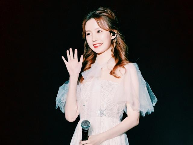 陈卓璇热搜压《青你2》整晚，仍无法改变节目糊的命运？鹅醒醒吧|影视交流地