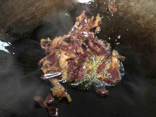 你的育儿经▲它含8种氨基酸，家里条件不好也要给孩子吃，每周吃1次，身体棒