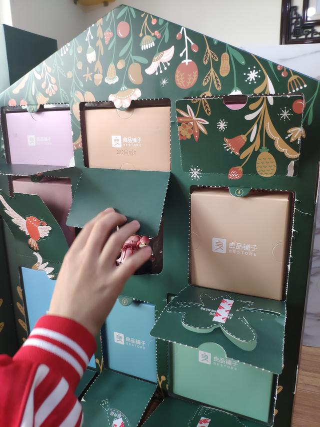 「你的育儿经」?孩子想吃零食别急着说“不”，禁止孩子吃零食，不如学会聪明选