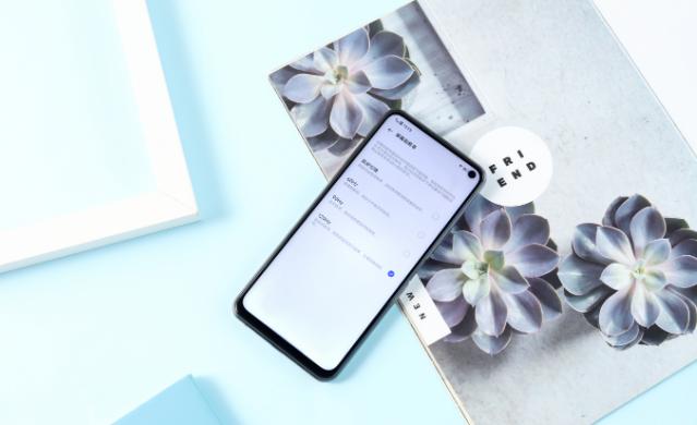 便宜好用！友商给平民党贴心福利，续航和拍照媲美中端机