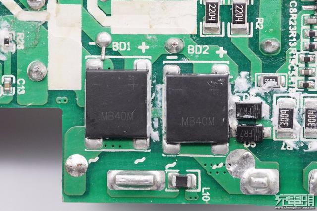 联想90W双C口氮化镓快充拆解，双口45W快充，内部设计爱了