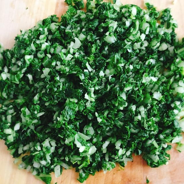 冬天吃包子就爱吃这素馅的，营养丰富，滋味十足，比肉馅好吃多了