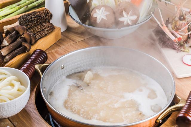 入冬后，推荐2款家常煲汤方法，冬天喝了好暖身子，味道还鲜哦