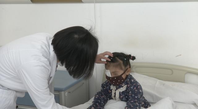 [你的育儿经]无锡4岁小女孩角膜裂伤感染，一根吸管闹的
