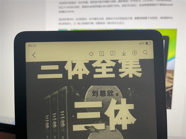 7.8寸细腻大屏仅需千元！小米多看电纸书Pro评测：内置微信读书资源更丰富