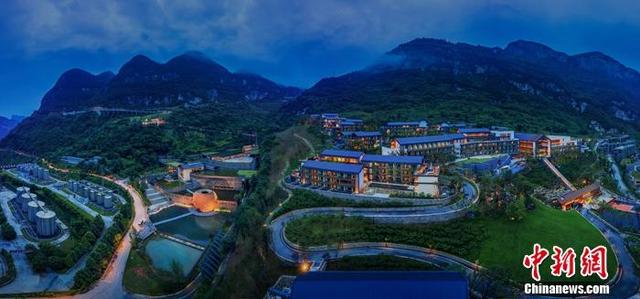 郎酒|青花郎战略定位升级发布会举行 行业首创庄园酱酒